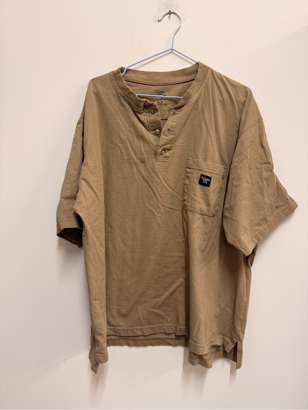 Walls Men's Short-Sleeve Henley Pocket Shirt - Tan